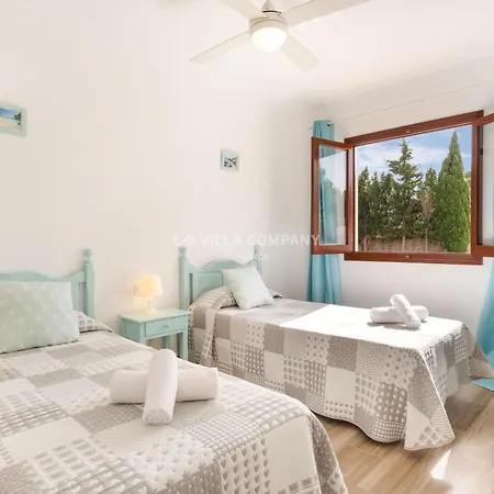 Jojo & Cleo Villa Port d'Addaia